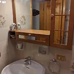 Auronzo Vacanze Di Marina E Valter - Corte 25 ארונצו די קדורה